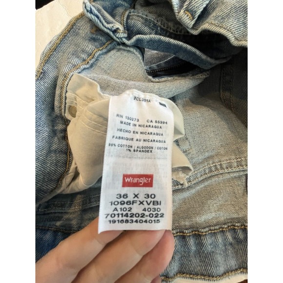 Wrangler Flex Regular Fit Men’s Jeans Premium Denim Tag Size 36x30 - Picture 4 of 5